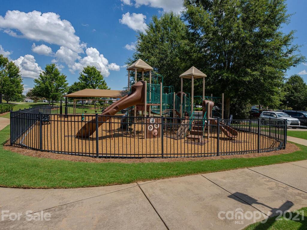2168 Tatton Hall Road Fort Mill, SC 29715 - Photo 39 of 45 Gallery Image 39