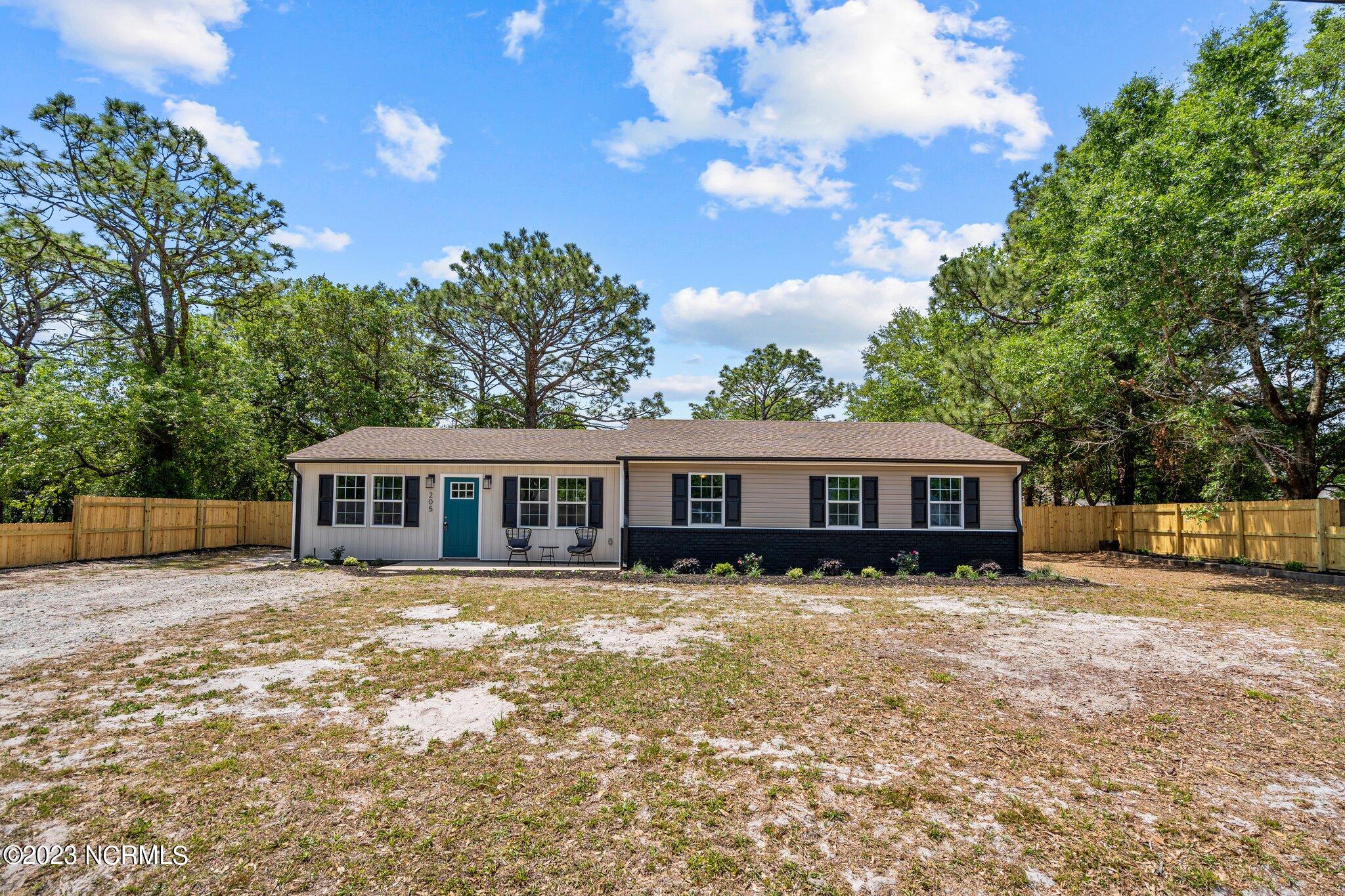205 Wallington Road Wilmington, NC 28409 - Photo 3 of 34 52-web-or-mls-DSC04073