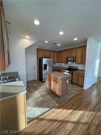 $1,995 | 8144 Satin Carnation Lane, Las Vegas, NV 89166