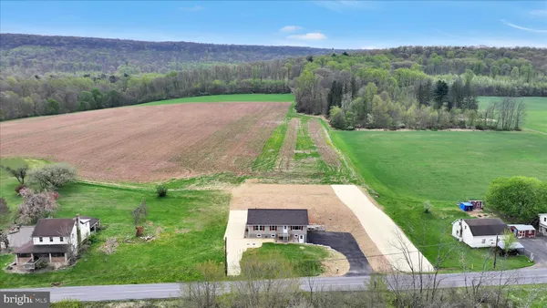 $289,900 | 163 Swopes Valley Road, Pine Grove, PA 17963