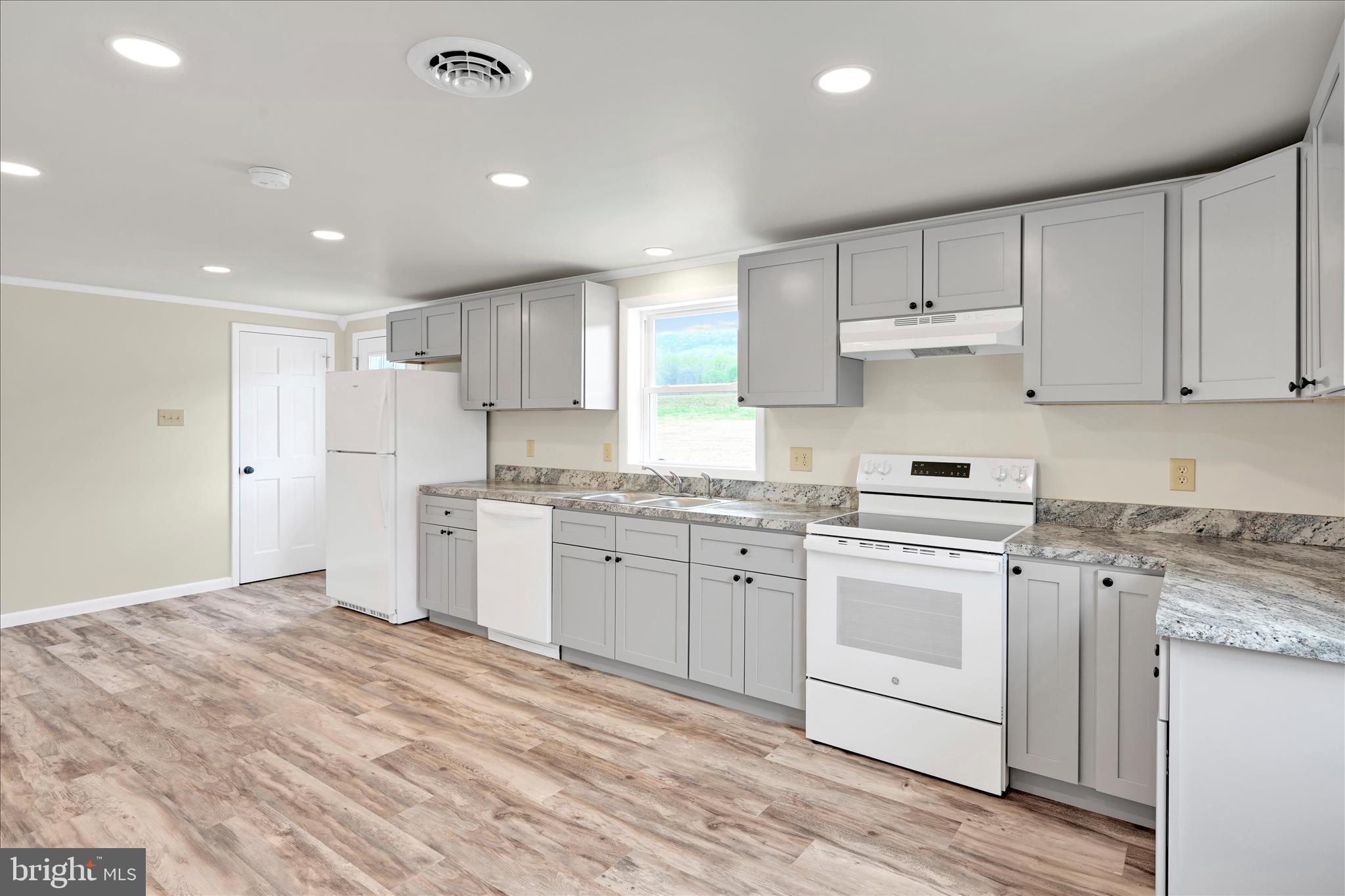 163 Swopes Valley Road Pine Grove, PA 17963 - Photo 18 of 43 Kitchen