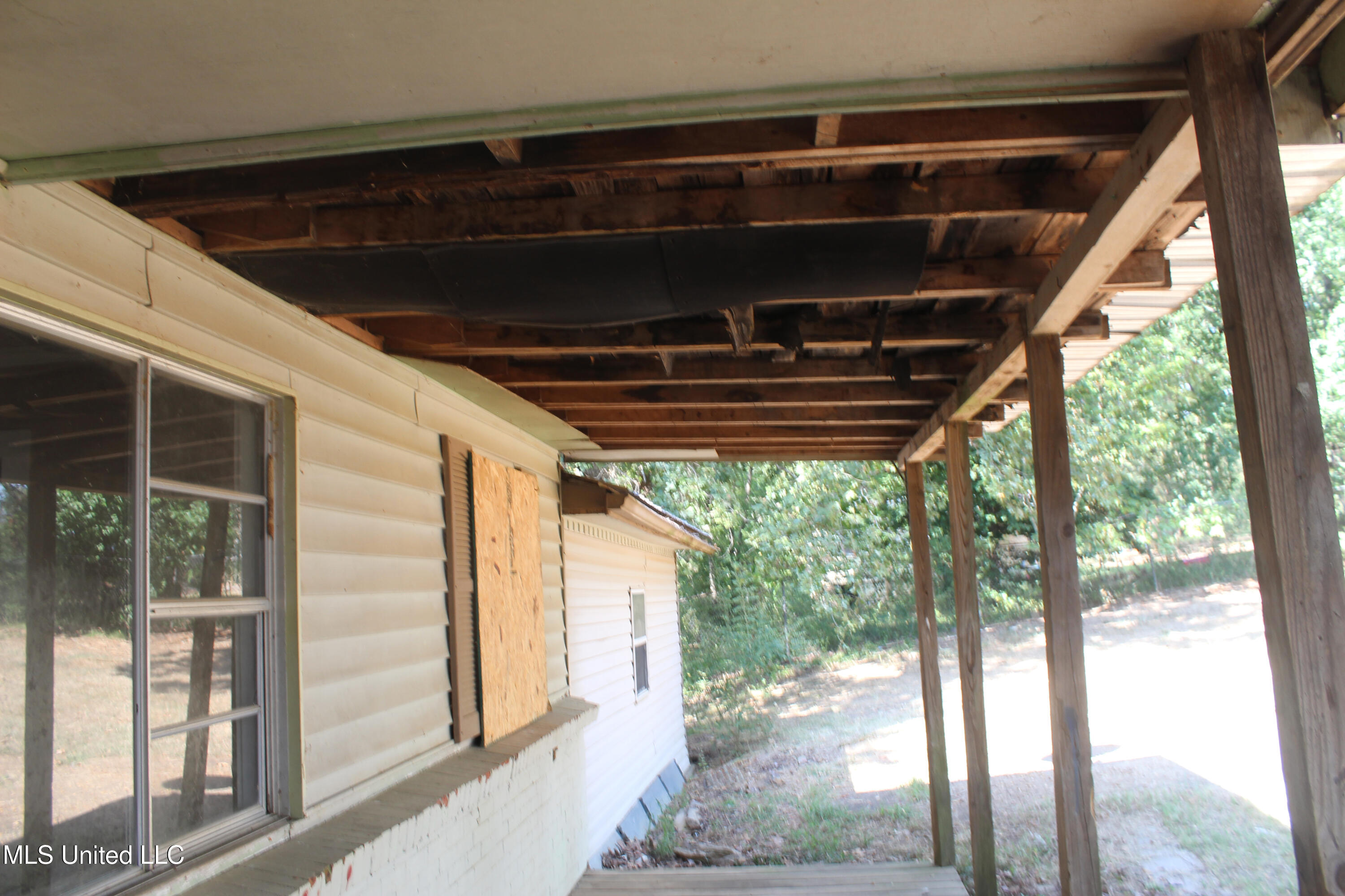 3123 Cold Springs Road Sardis, MS 38666 - Photo 5 of 19 IMG_1518