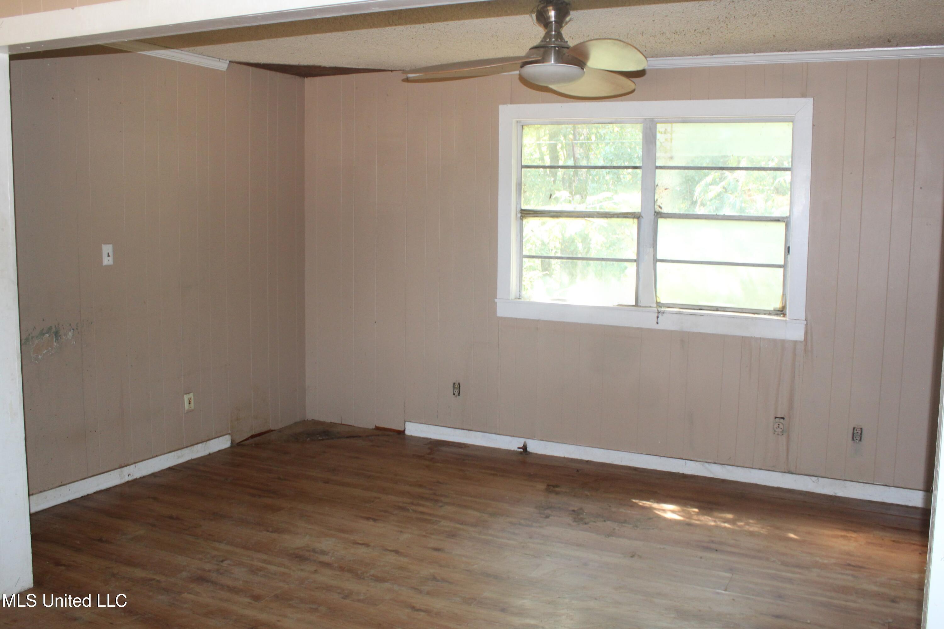 3123 Cold Springs Road Sardis, MS 38666 - Photo 6 of 19 IMG_1526