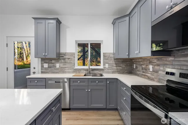 $725,000 | 6925 Schweitzer Place Southwest, Port Orchard, WA 98367