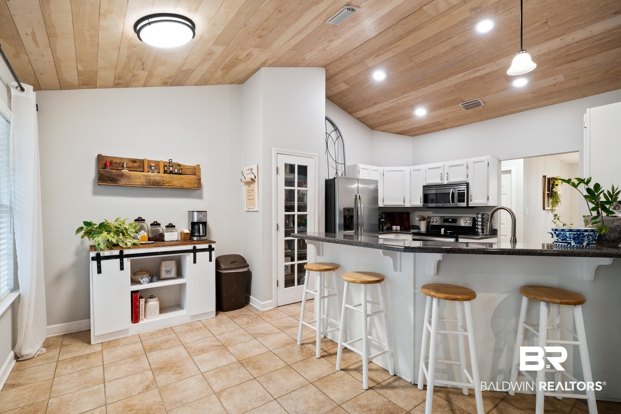 28524 Turkey Branch Drive Daphne, AL 36526 - Photo 11 of 32 Breakfast Area