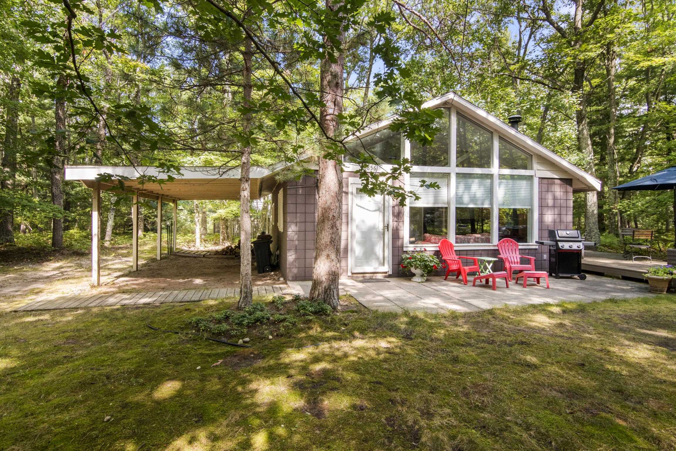 8856 S Road Interlochen, MI 49643 - Photo 3 of 26