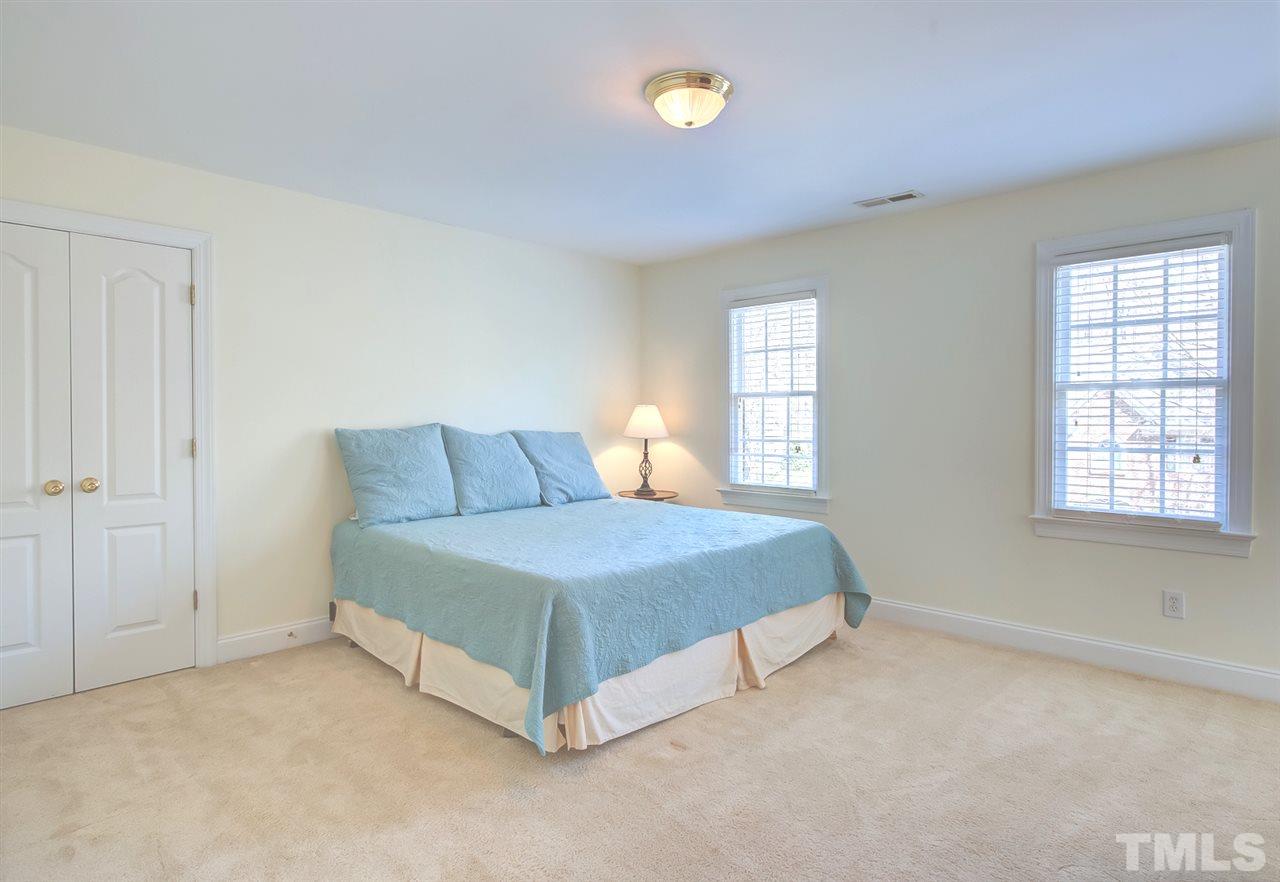4007 Grayson Ridge Court Raleigh, NC 27613 - Photo 15 of 25 Gallery Image 15