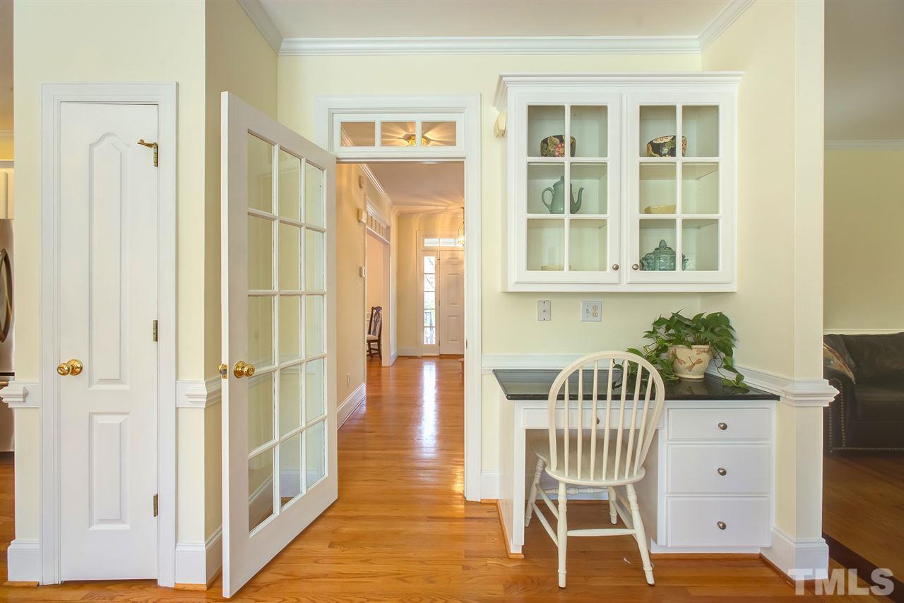 4007 Grayson Ridge Court Raleigh, NC 27613 - Photo 9 of 25 Gallery Image 9