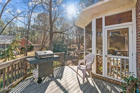 $639,500 | 106 Clay Circle, West End, NC 27376