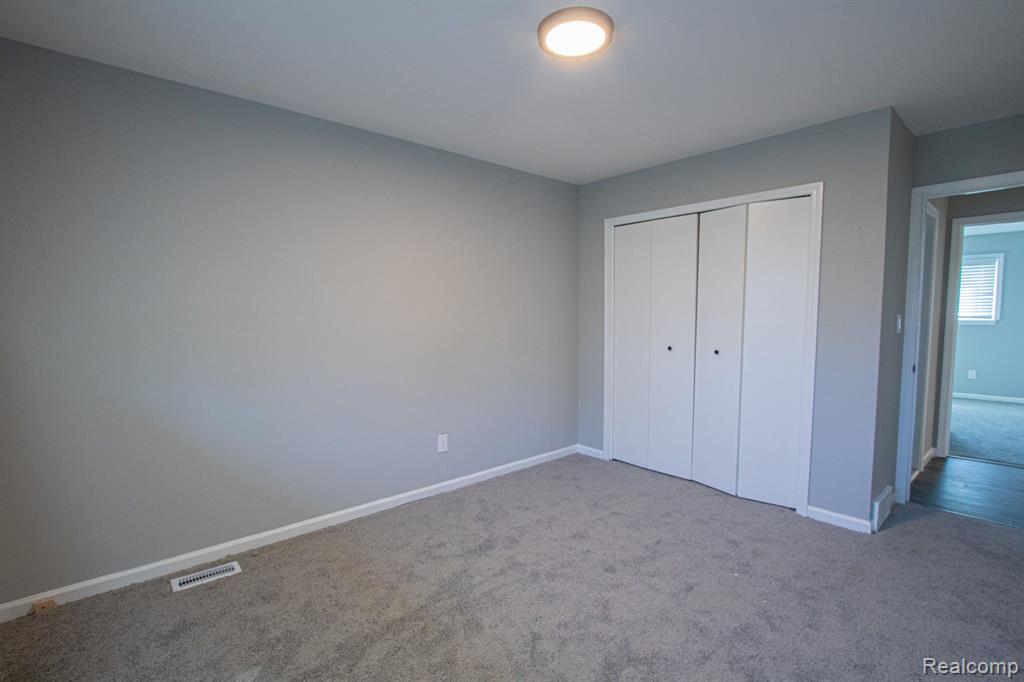 25256 Rubin Road Warren, MI 48089 - Photo 20 of 28