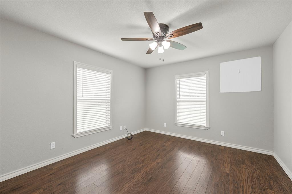 911 South Main Street West, TX 76691 - Photo 17 of 39