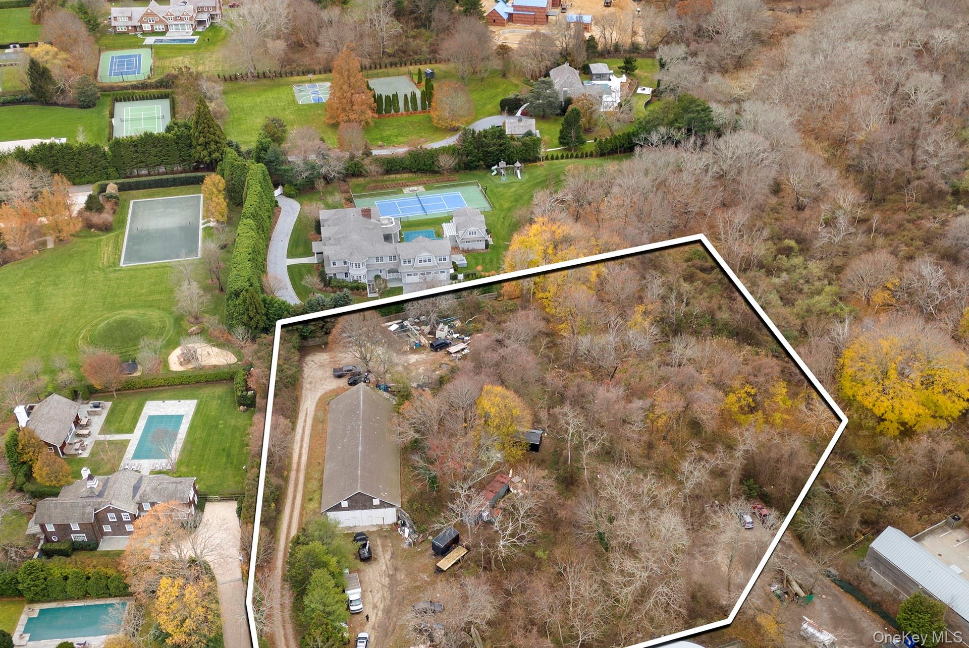 15 Hildreth Lane Bridgehampton, NY 11932 - Photo 2 of 4 Aerial view of property's location featuring property parcel outlined