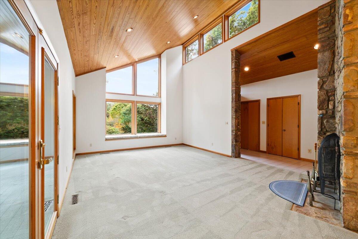 701 Bishop Road Blacksburg, VA 24060 - Photo 15 of 110 R