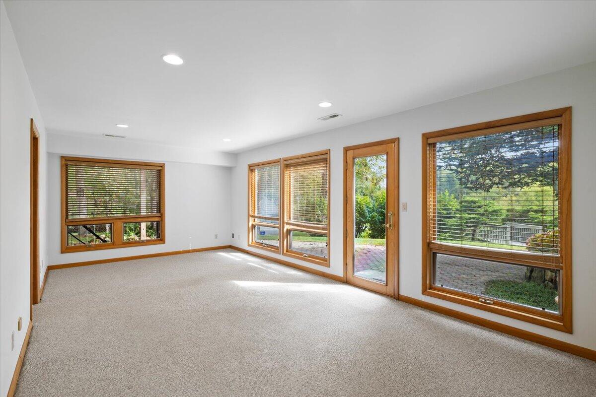 701 Bishop Road Blacksburg, VA 24060 - Photo 31 of 110 HH