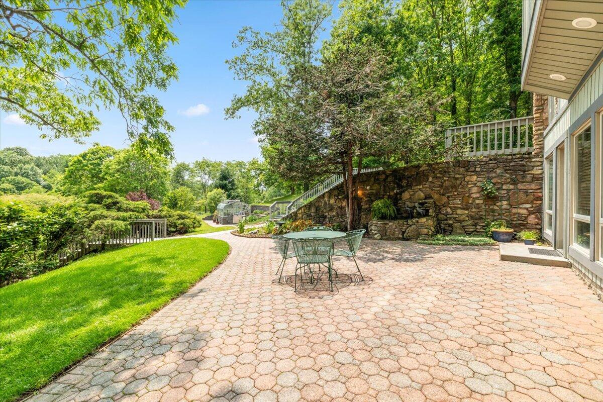 701 Bishop Road Blacksburg, VA 24060 - Photo 48 of 110 Z25