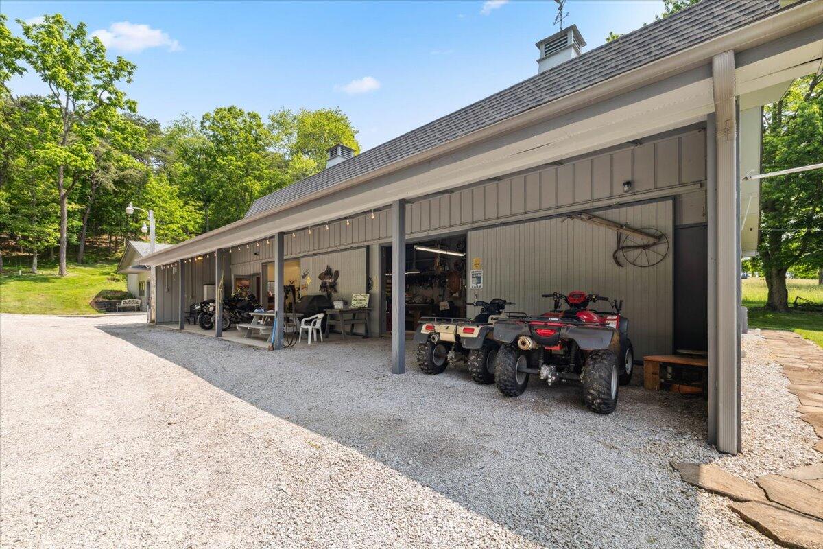 701 Bishop Road Blacksburg, VA 24060 - Photo 57 of 110 Z34