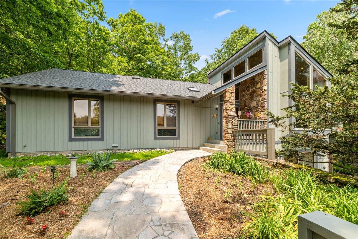 701 Bishop Road Blacksburg, VA 24060 - Photo 10 of 110 J