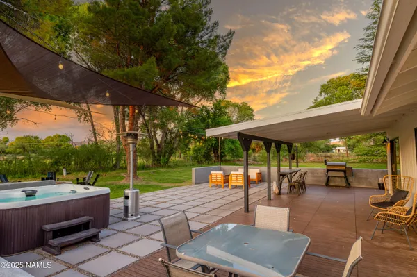 a view of outdoor space yard and patio