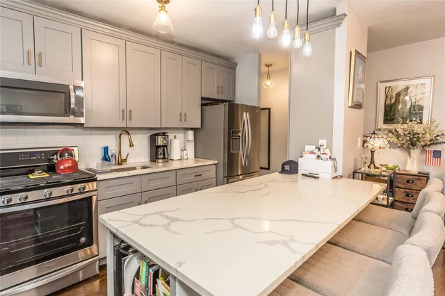 $319,000 | 30-47 Hobart Street, Unit 6 | Woodside