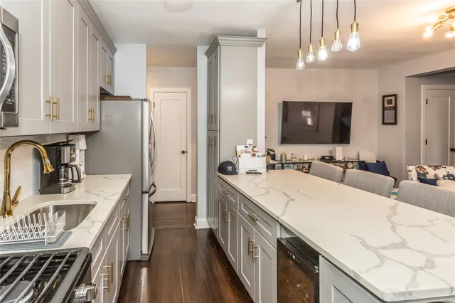 $319,000 | 30-47 Hobart Street, Unit 6 | Woodside