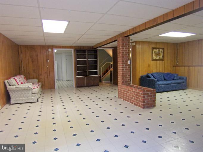 3016 Flag Marsh Road Mount Airy, MD 21771 - Photo 13 of 21 Family Room View 2