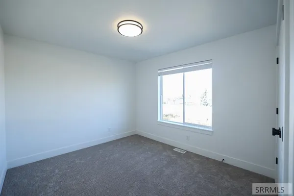 $579,900 | 619 North Curlew Drive, Ammon, ID 83401
