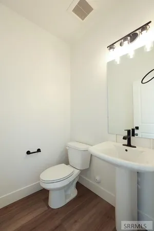 $579,900 | 619 North Curlew Drive, Ammon, ID 83401