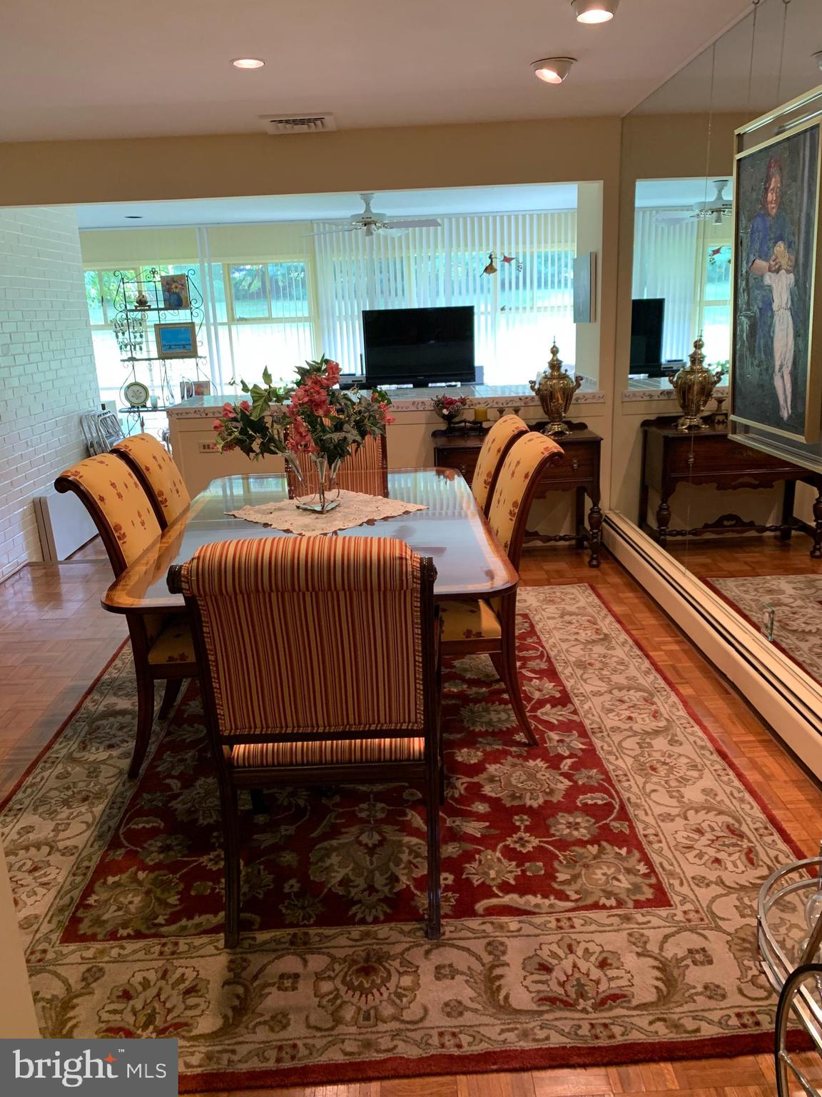 7919 Long Meadow Road Pikesville, MD 21208 - Photo 14 of 36 Dining room
