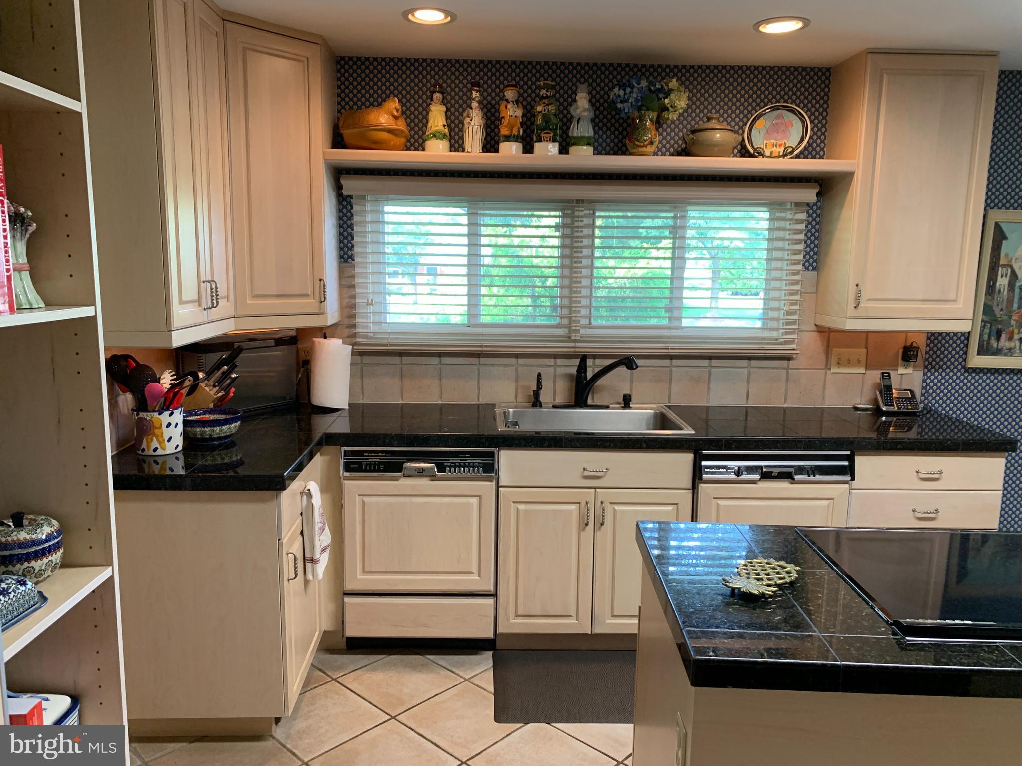 7919 Long Meadow Road Pikesville, MD 21208 - Photo 17 of 36 Kitchen