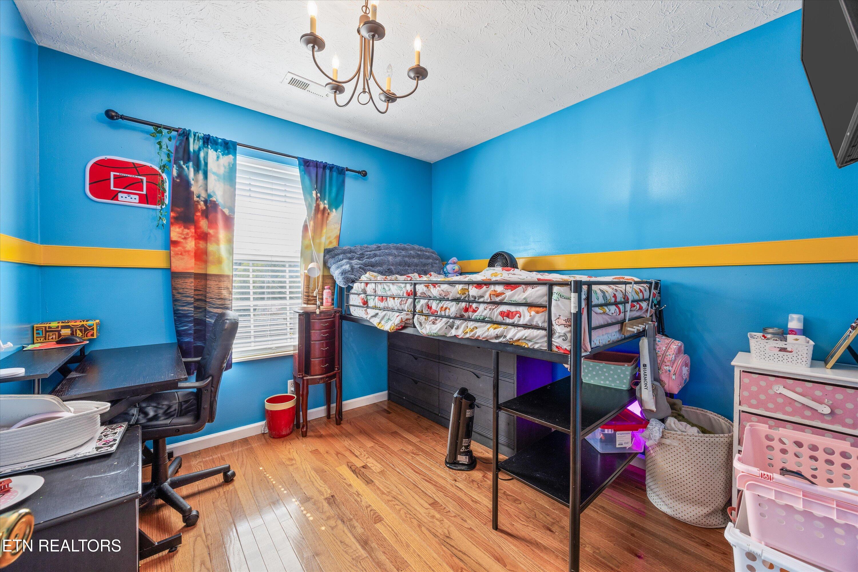 8925 Heathercrest Drive Powell, TN 37849 - Photo 24 of 40 3rd Bedroom