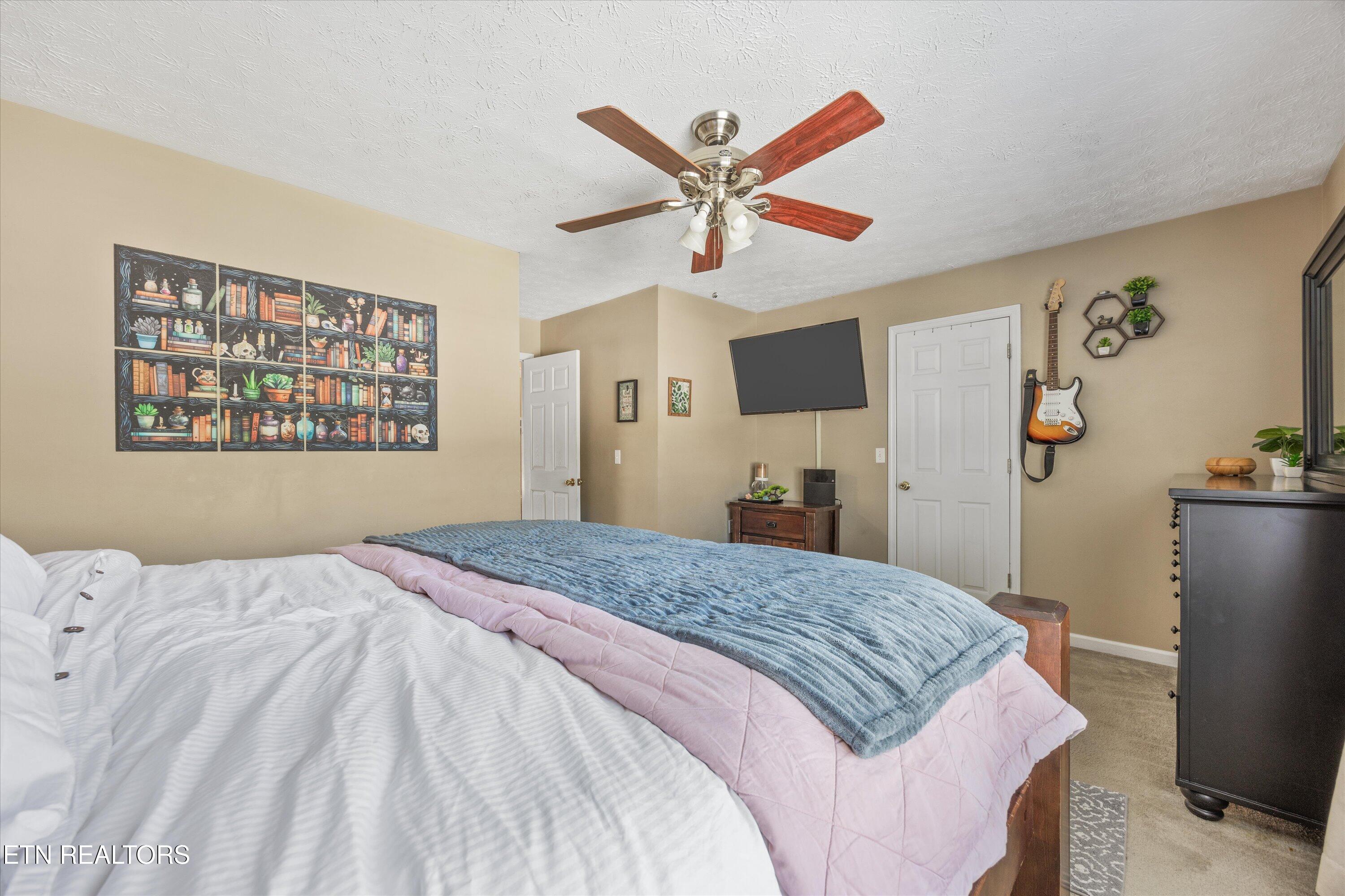 8925 Heathercrest Drive Powell, TN 37849 - Photo 28 of 40 Master Bedroom