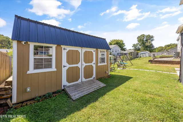 $343,000 | 8925 Heathercrest Drive, Powell, TN 37849