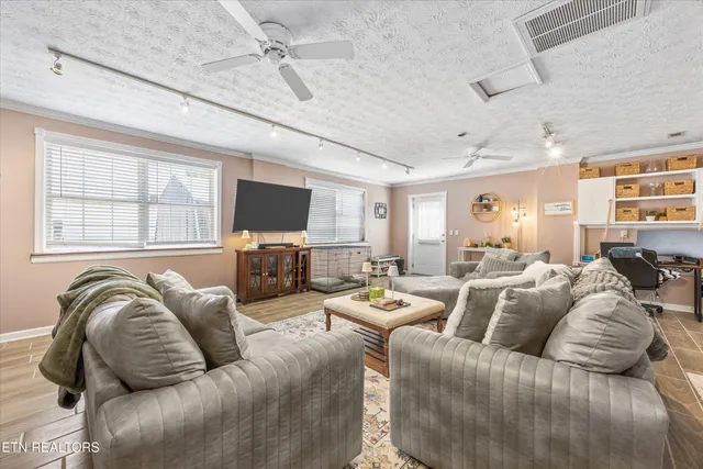 $343,000 | 8925 Heathercrest Drive, Powell, TN 37849