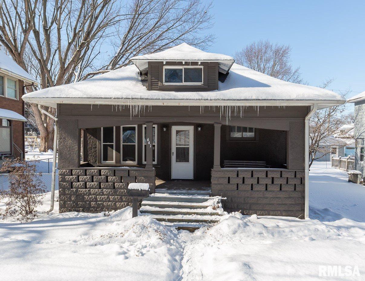 441 40th Street Moline, IL 61265 - Photo 1 of 28 Gallery Image 1