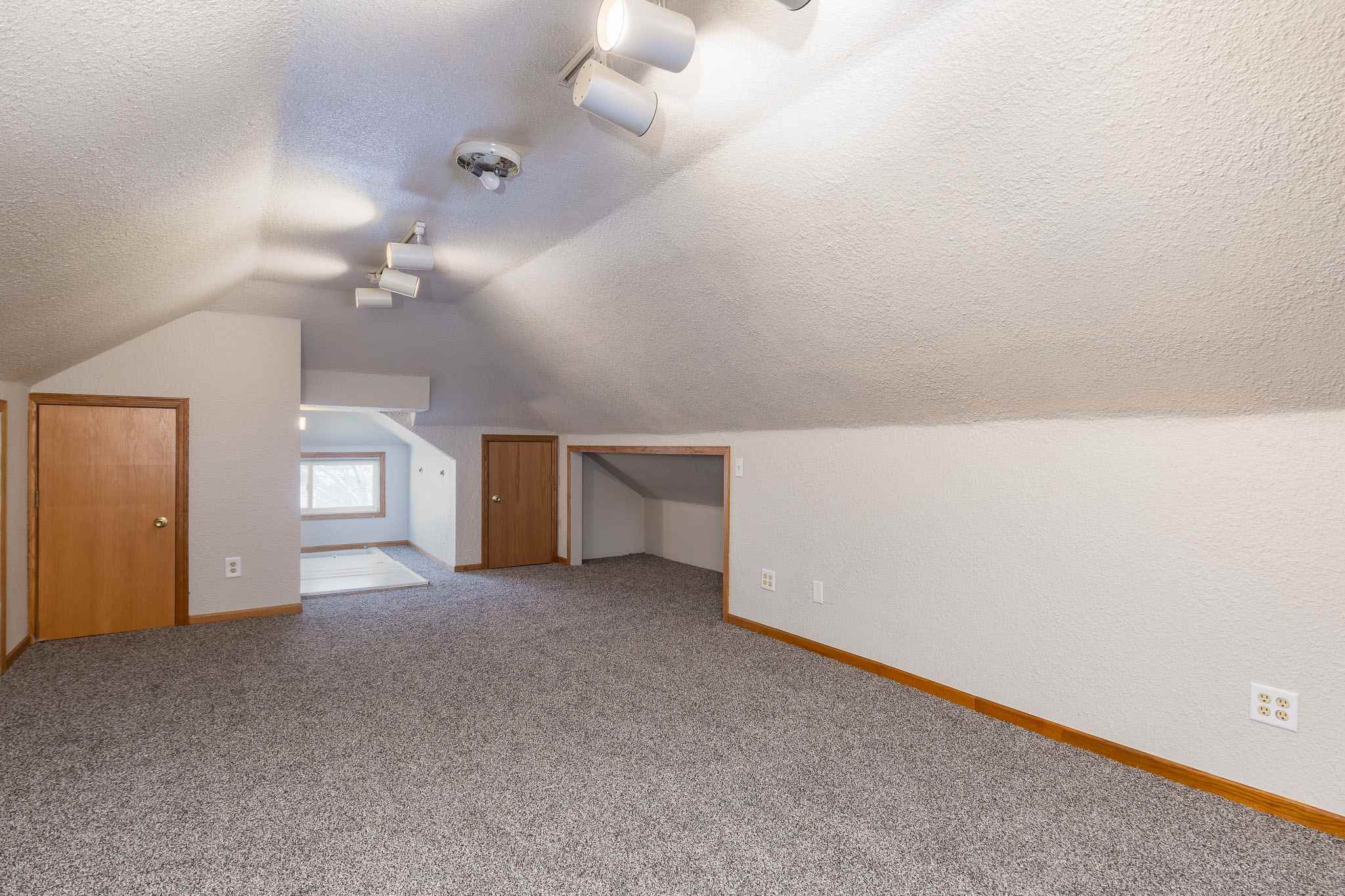 441 40th Street Moline, IL 61265 - Photo 18 of 28 Gallery Image 18