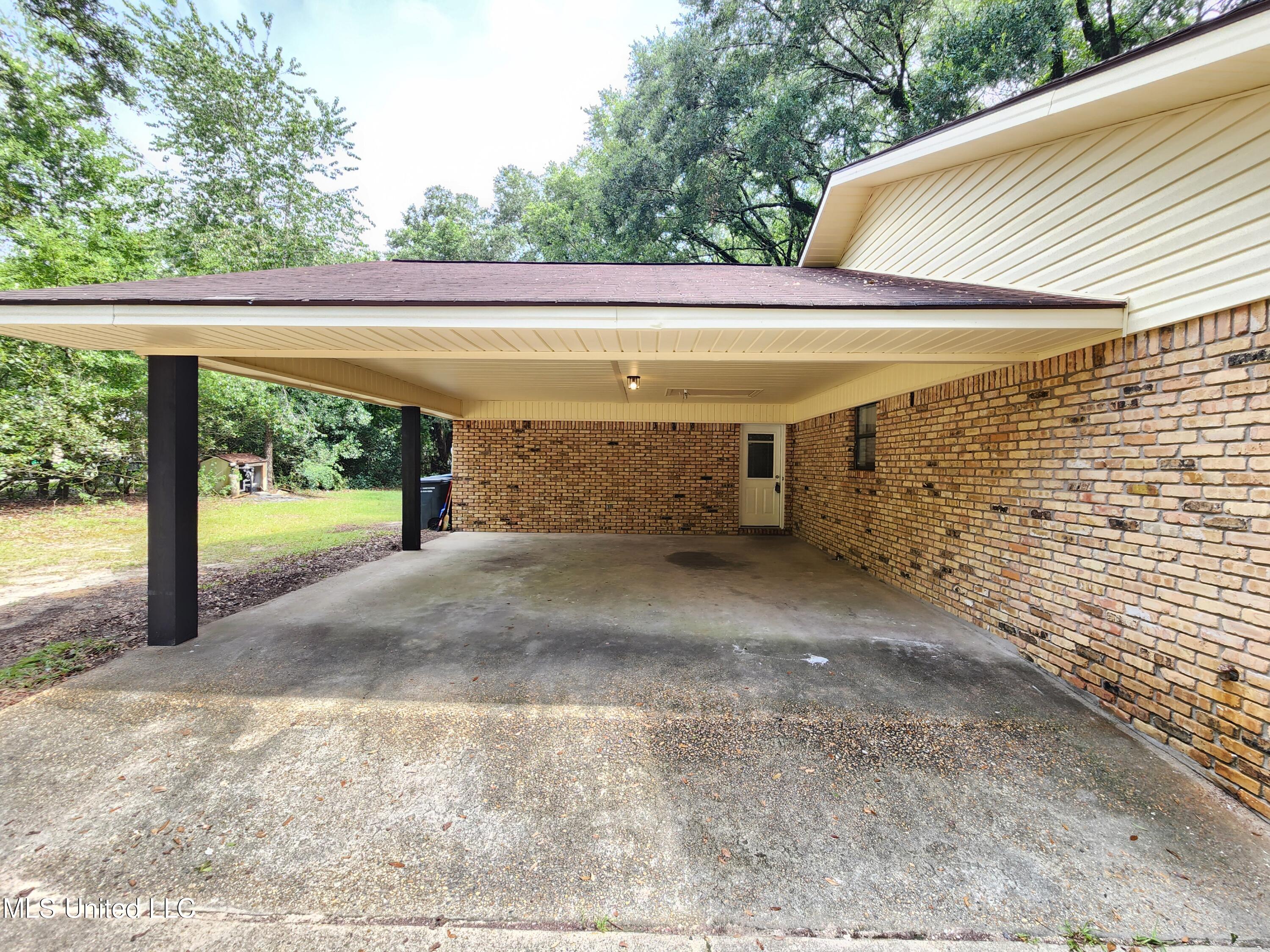 17813 Fosters Road Moss Point, MS 39562 - Photo 36 of 36 20240618_103540
