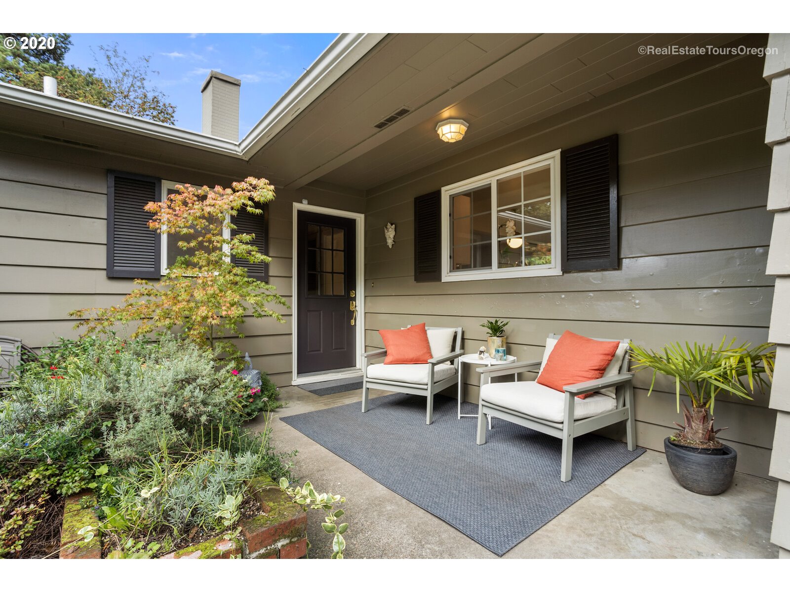 2395 Greentree Road Lake Oswego, OR 97034 - Photo 3 of 32 Gallery Image 3