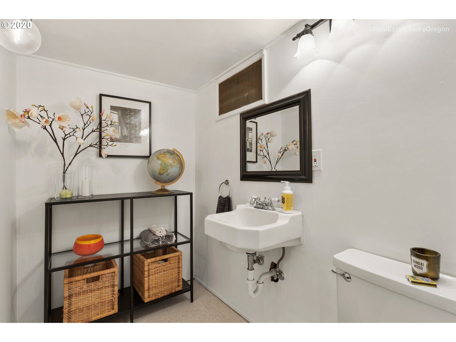 2395 Greentree Road Lake Oswego, OR 97034 - Photo 23 of 32 Gallery Image 23