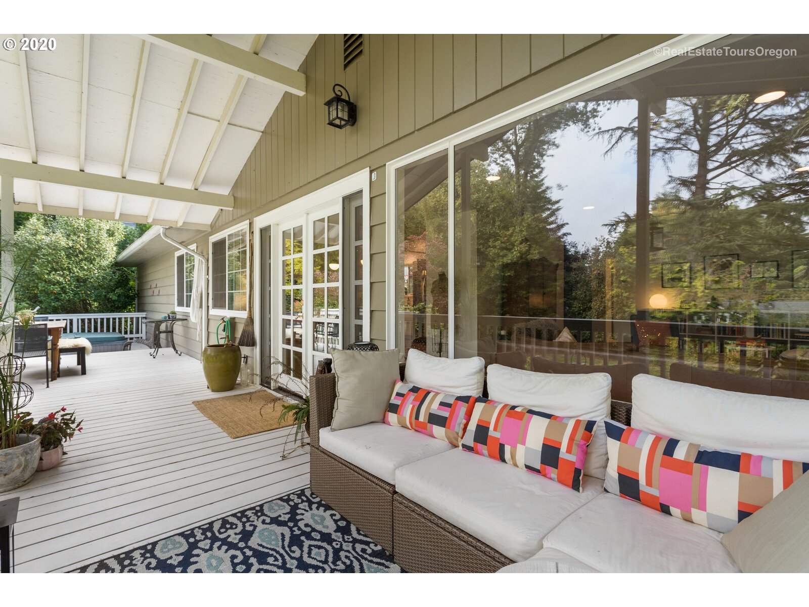 2395 Greentree Road Lake Oswego, OR 97034 - Photo 26 of 32 Gallery Image 26