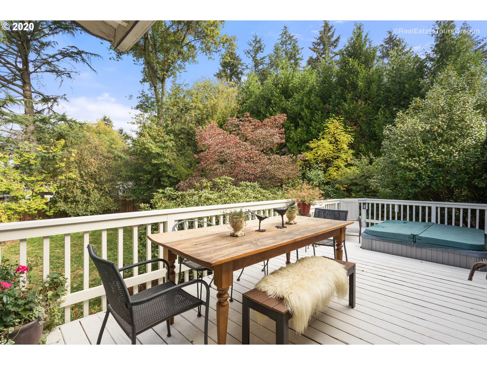 2395 Greentree Road Lake Oswego, OR 97034 - Photo 27 of 32 Gallery Image 27