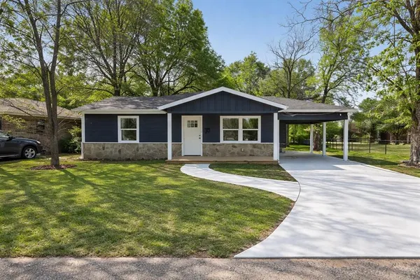 $250,000 | 2009 West Sherman Street, Paris, TX 75460