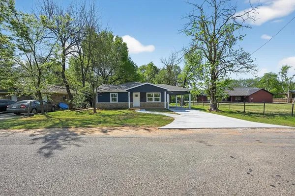 $230,000 | 2009 West Sherman Street, Paris, TX 75460