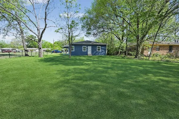 $230,000 | 2009 West Sherman Street, Paris, TX 75460