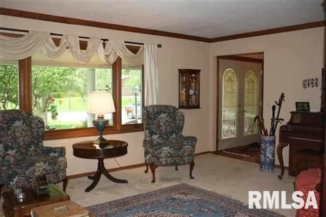 4226 Spring Street Davenport, IA 52807 - Photo 7 of 24 Gallery Image 7