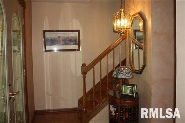 4226 Spring Street Davenport, IA 52807 - Photo 8 of 24 Gallery Image 8