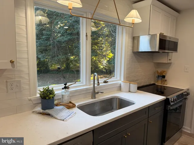 $389,900 | 530 Woodsedge Road, Dover, DE 19904