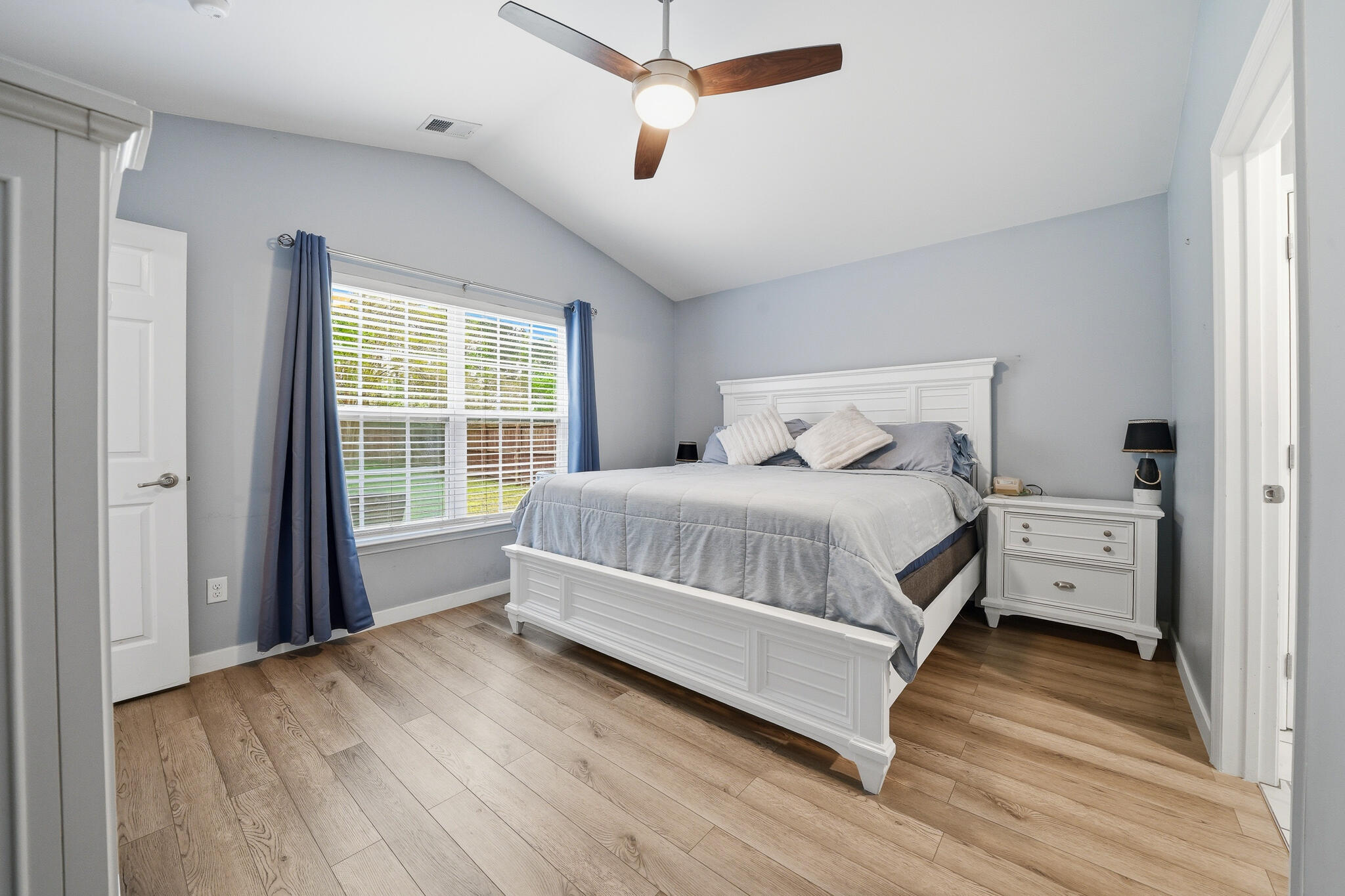 305 Sparkleberry Lane Ladson, SC 29456 - Photo 11 of 29 DSC09166