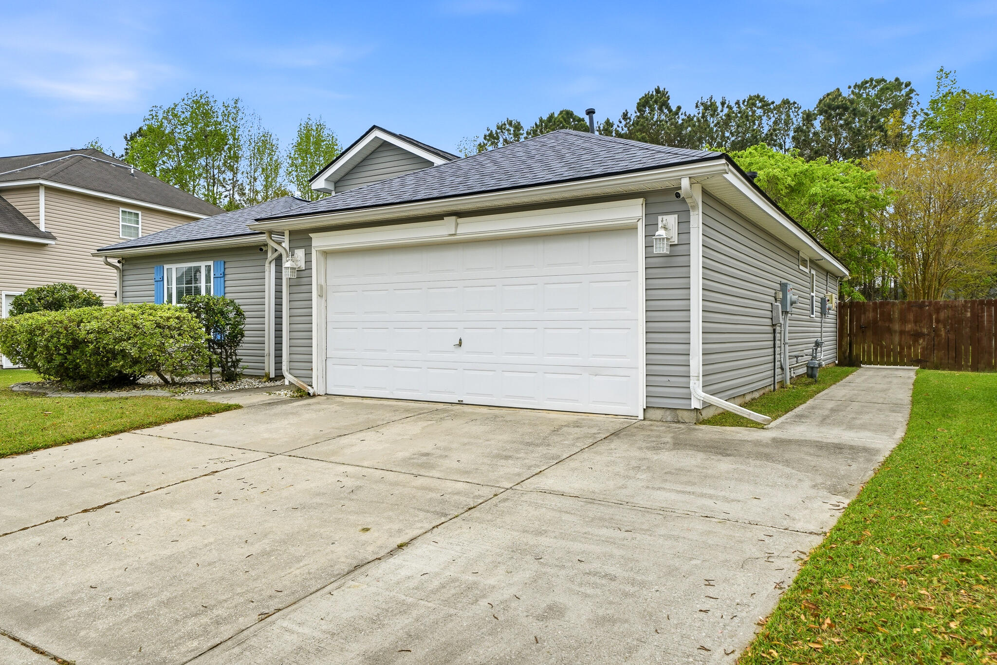 305 Sparkleberry Lane Ladson, SC 29456 - Photo 2 of 29 DSC09118 (1)