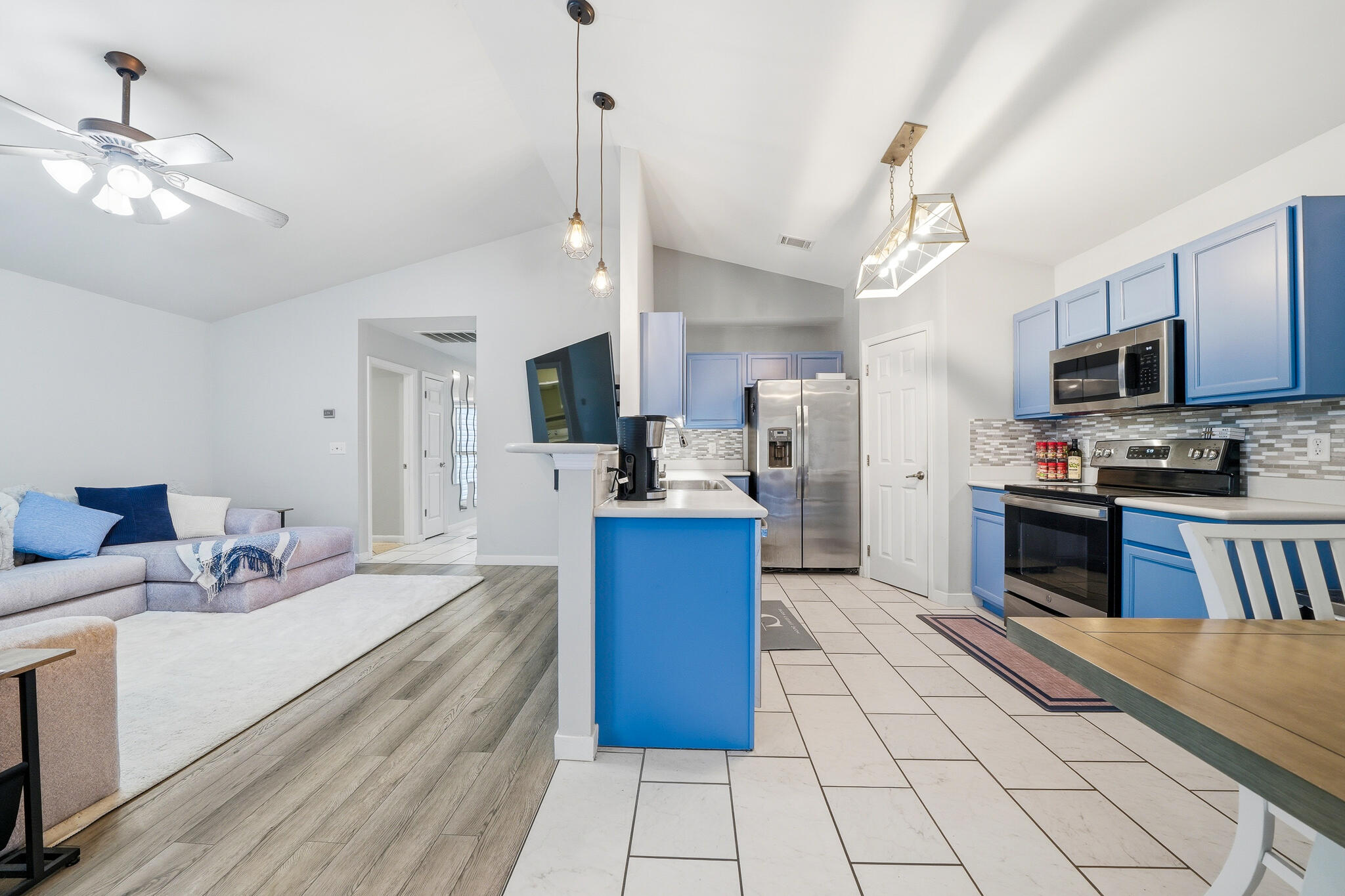 305 Sparkleberry Lane Ladson, SC 29456 - Photo 7 of 29 DSC09154