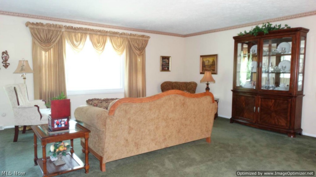 14521 Sisson Road Chardon, OH 44024 - Photo 4 of 22